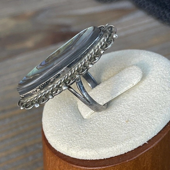 Beautiful ANTIQUE VINTAGE Sterling Silver & Abalone Shell Ring Size 5 - Picture 11 of 11